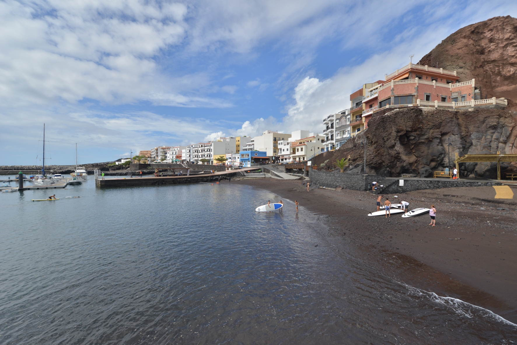 El Pinar cierra playas, parques, polideportivos y zonas recreativas a partir de esta noche