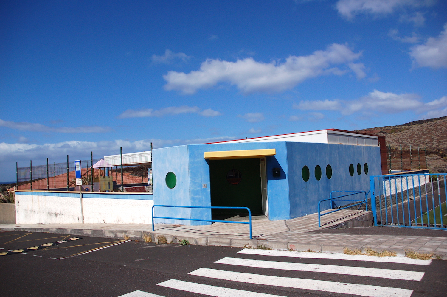 El Pinar invierte unos 5.000 euros en los colegios municipales