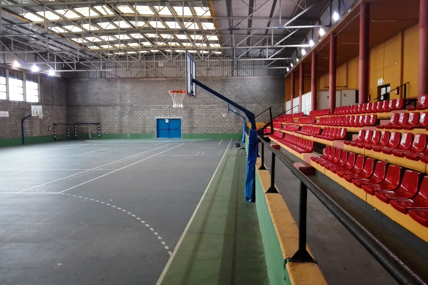 El Cabildo de El Hierro saca a licitación las obras de acondicionamiento de cubierta del pabellón polideportivo de Valverde