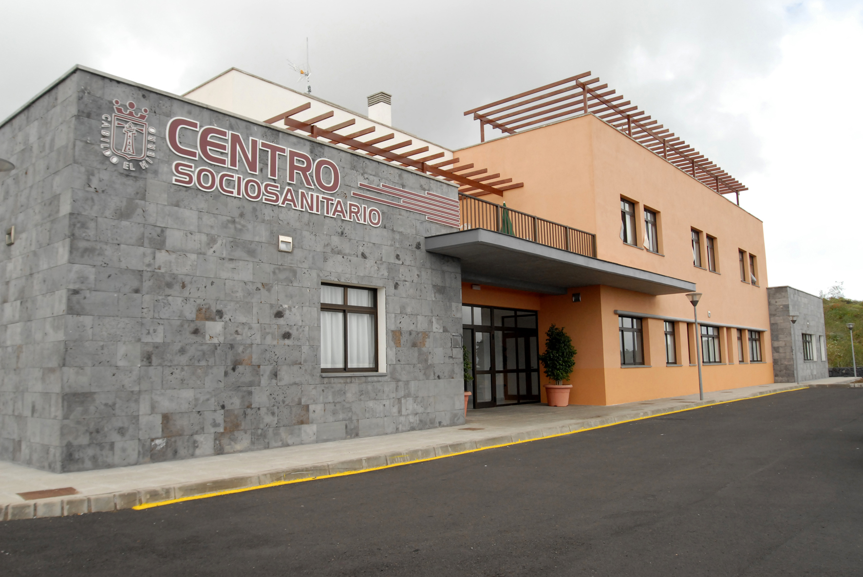 La Justicia condena al Cabildo de El Hierro, por prácticas abusivas y negligentes en los centros de mayores de la isla