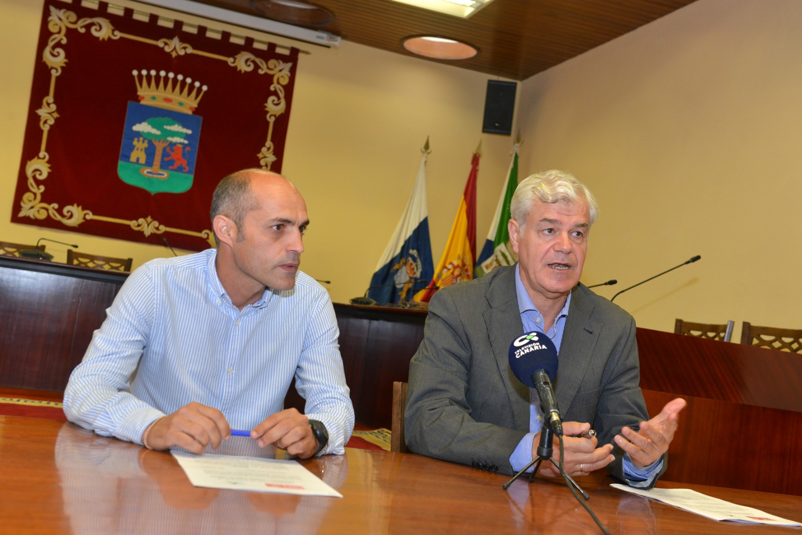 Alpidio Armas (PSOE) destituye a su socio de Gobierno David Cabrera (AExEH) como vicepresidente primero del Cabildo de El Hierro