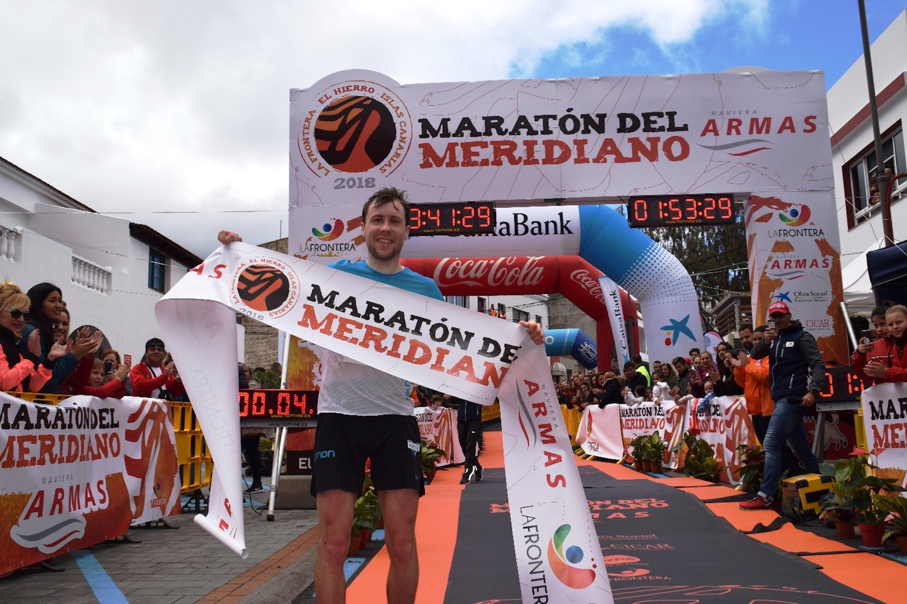 Stian Argermund y Azara García se imponen en la duodécima Maratón del Meridiano Naviera Armas