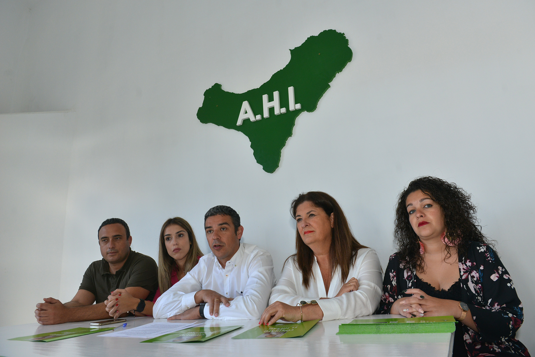AHI pide la convocatoria urgente de la Mesa de Transportes de El Hierro