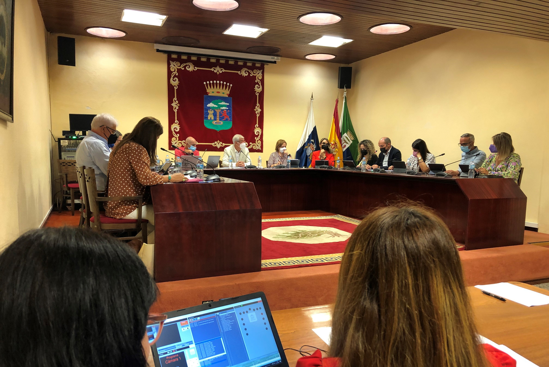 El Pleno del Cabildo de El Hierro aprueba una declaración institucional de apoyo a la isla de La Palma