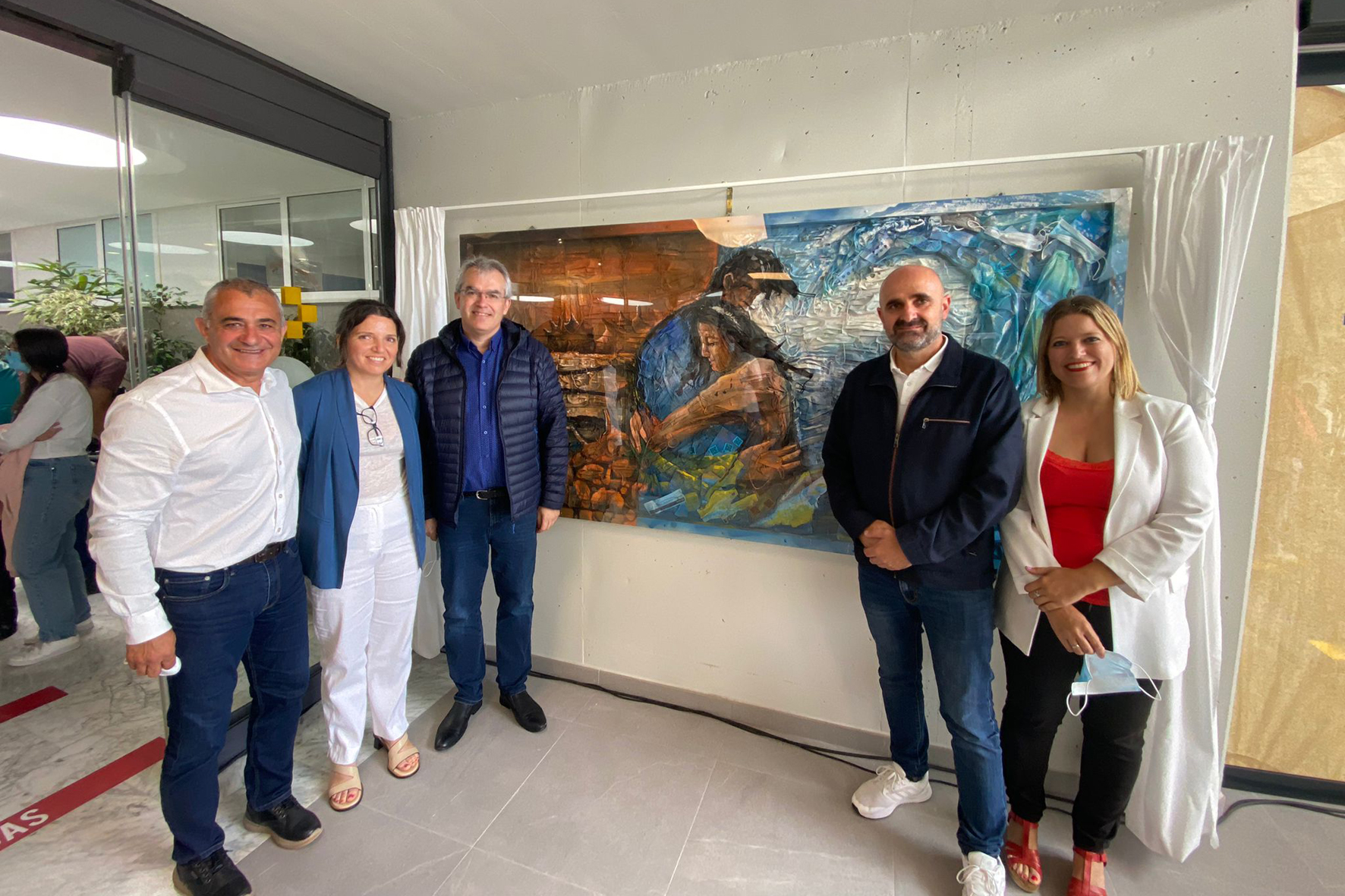 Alumnos del CEIP Valverde y el artista Rubén Armiche inauguran “MARES DE COVID”