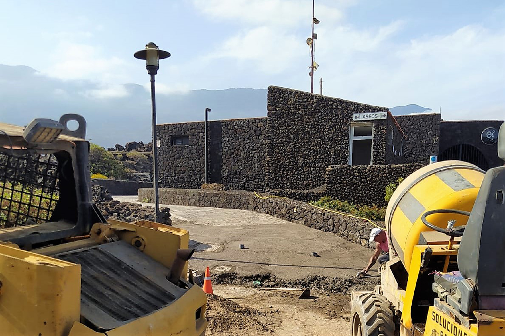 La Frontera realiza obras de mejora del acceso al área de servicio de autocaravanas de La Maceta