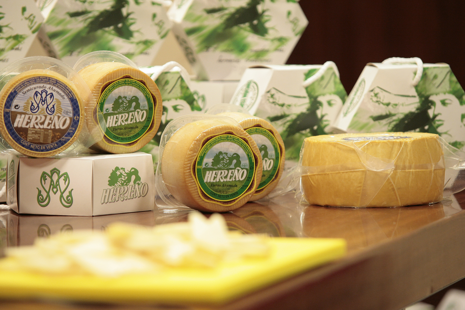 Sale a la venta una edición limitada de quesos de El Hierro “Especial Bajada”