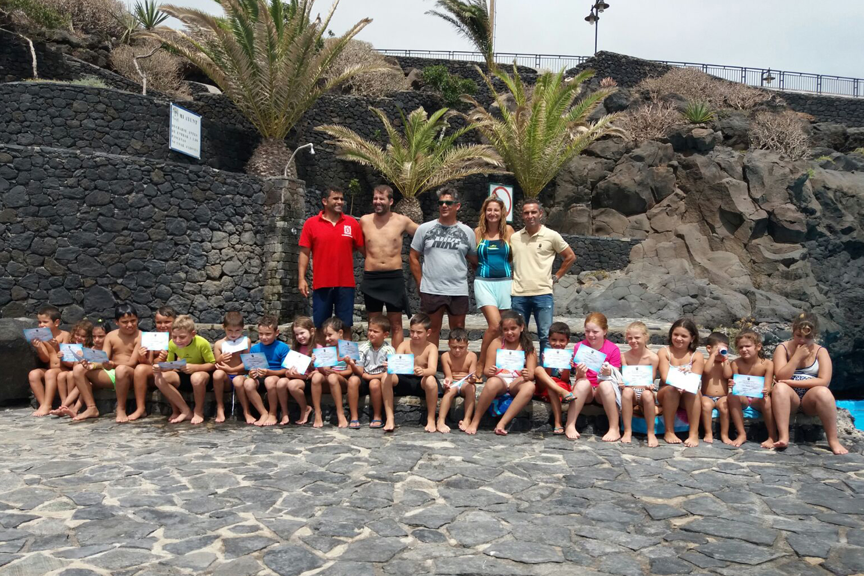 Valverde clausura los cursos de natación infantil