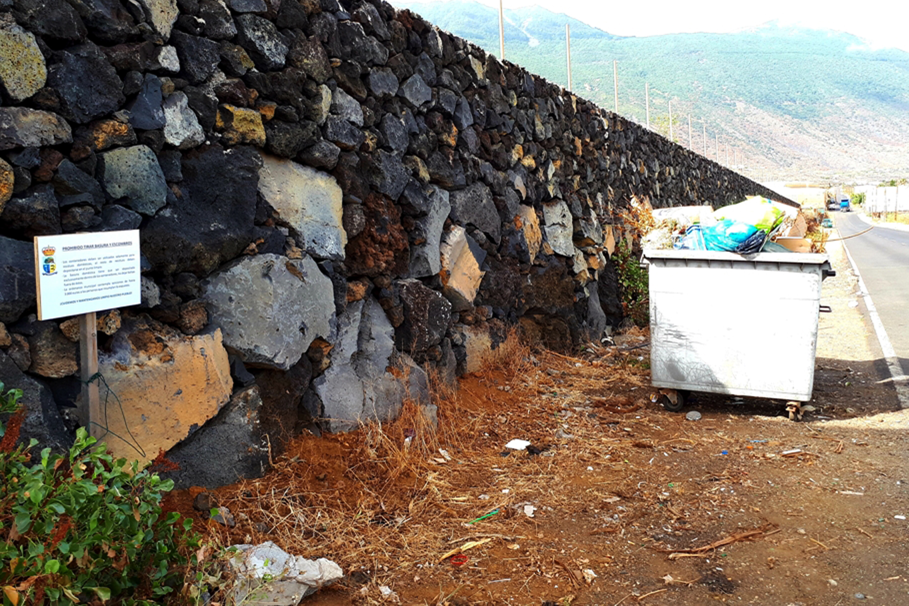 La Frontera sancionara con hasta 3.000€ a los ciudadanos que hagan mal uso de los contenedores de basura