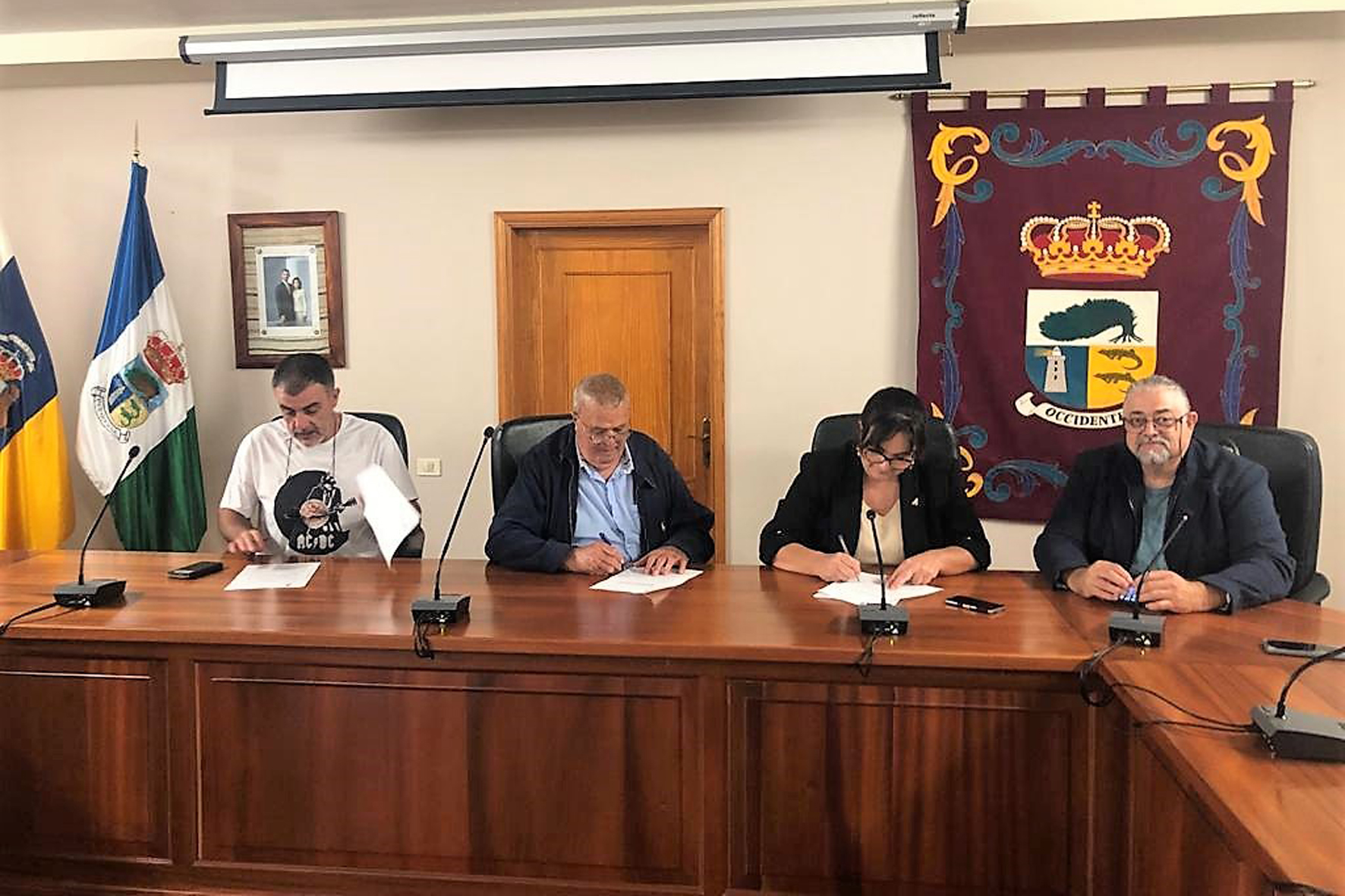 Ayuntamiento de La Frontera y sindicatos acuerdan las bases para la estabilización de trabajadores en el consistorio