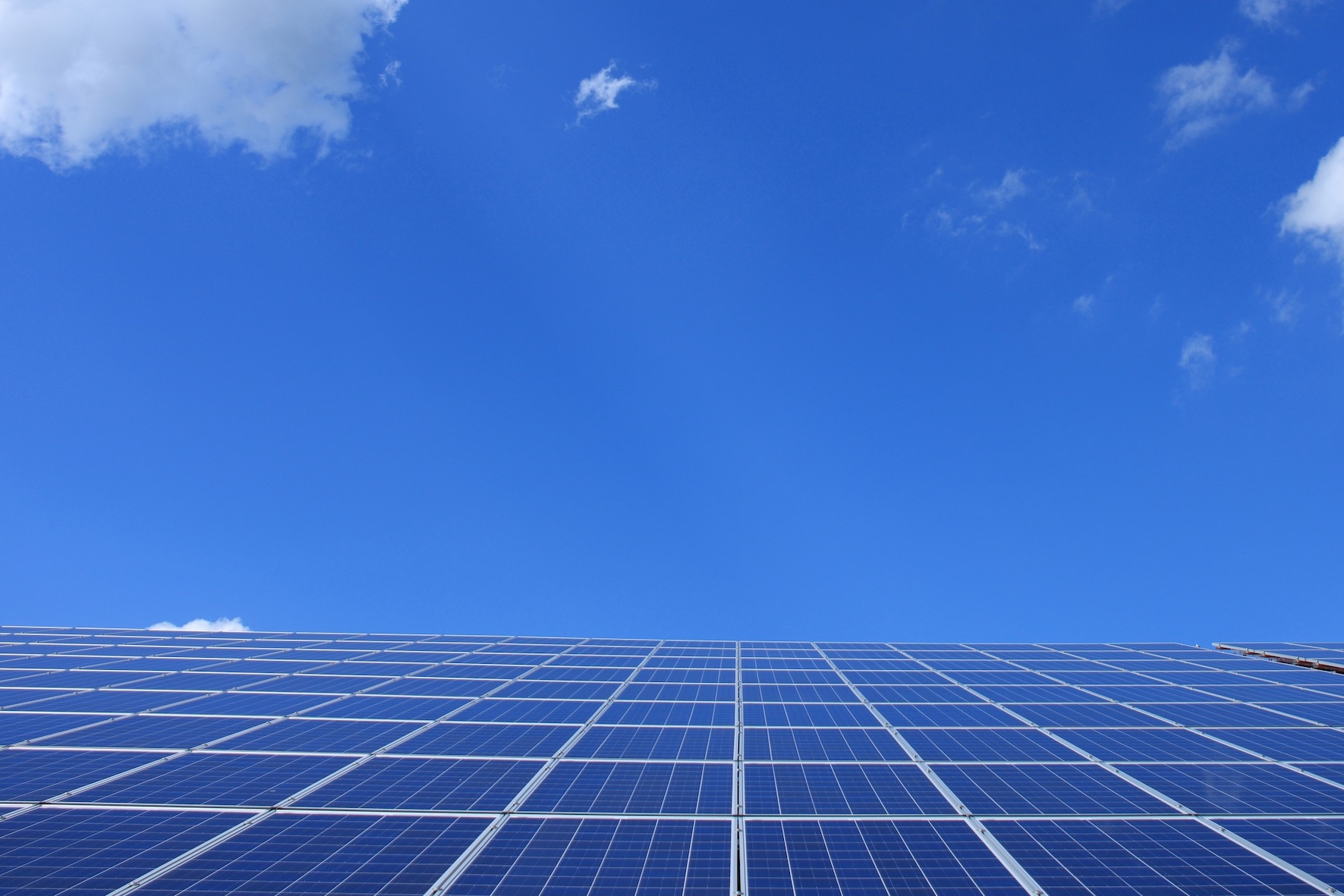 IpH-IUC propone bonificar en el IBI la instalación de placas solares