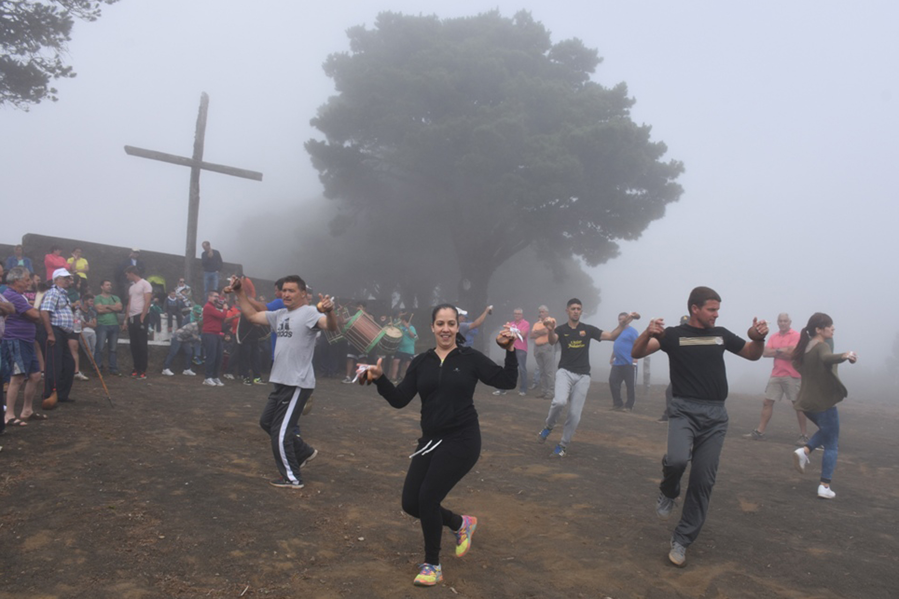 Bailarines de toda la Isla ensayan la Venia General en la Cruz de Los Reyes