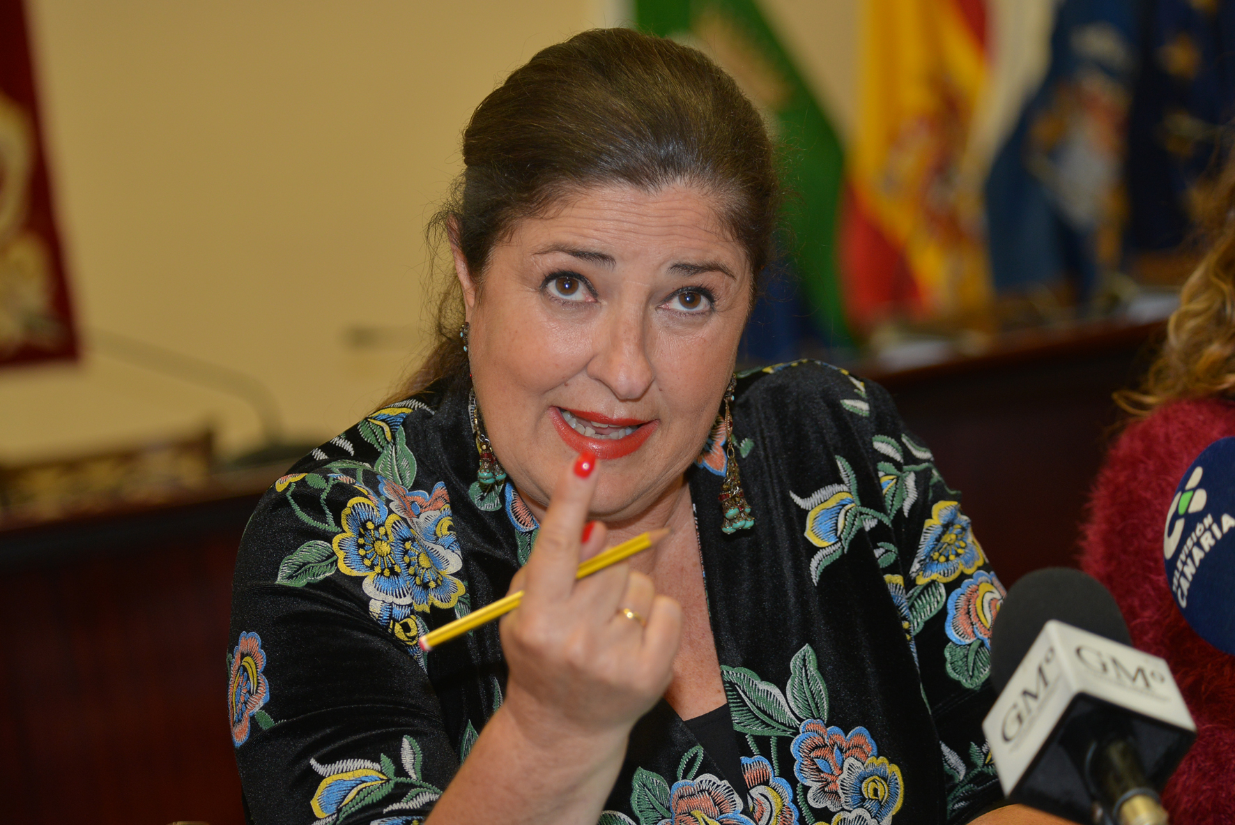 Belén Allende pide explicaciones a Fomento y Medio Ambiente por la licitación del ATC/AFIS en el Aeropuerto de El Hierro