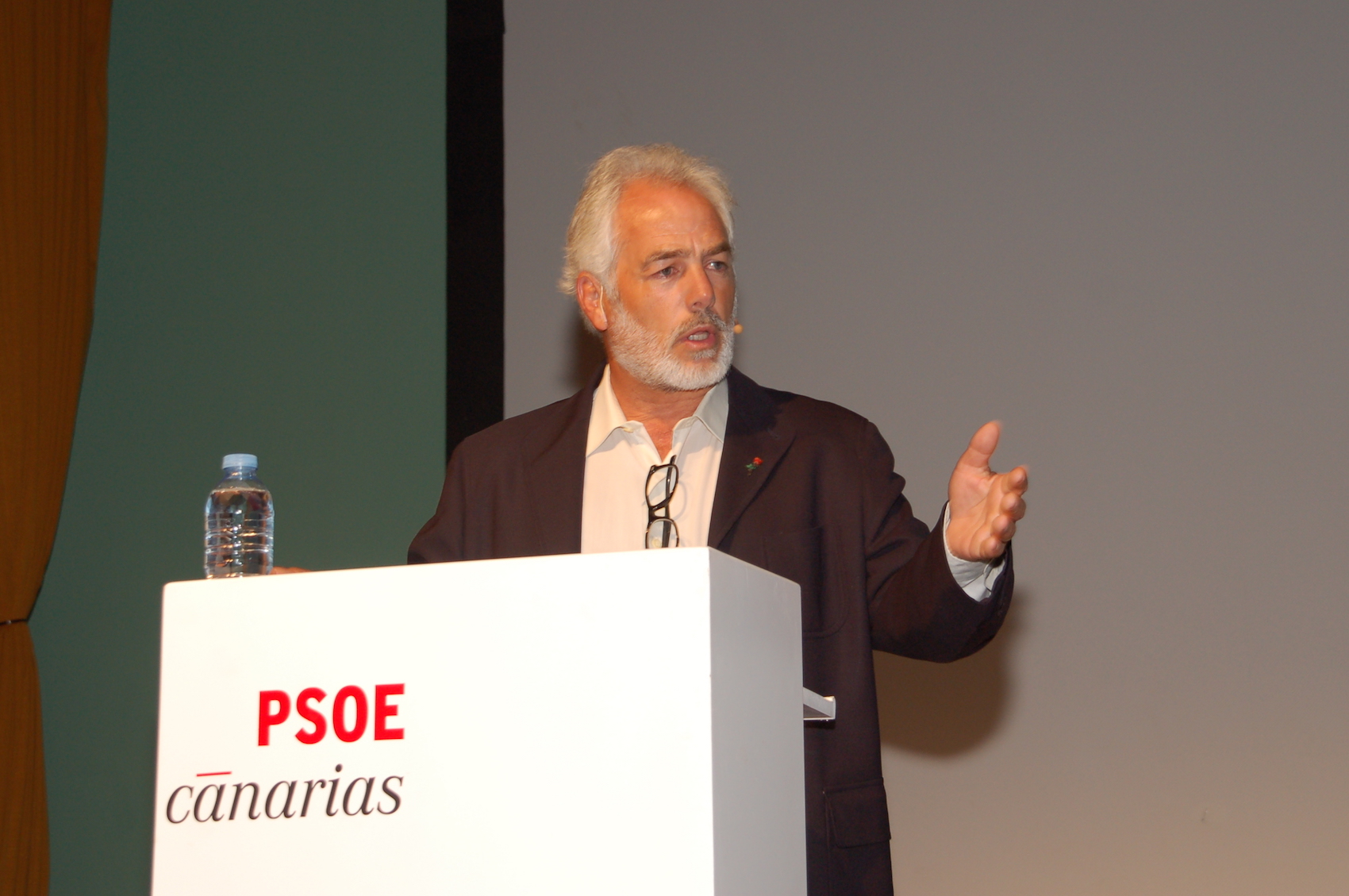José Francisco Armas deja de ser Viceconsejero de Relaciones con el Parlamento
