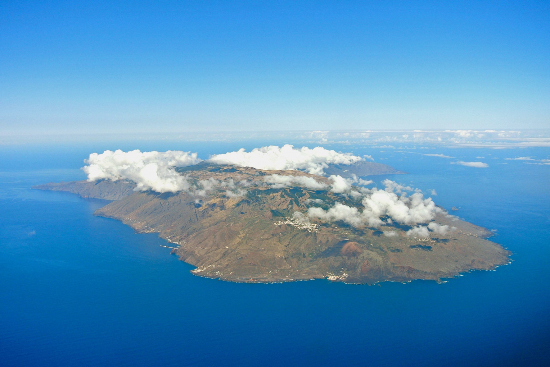La Asociación de turismo rural ElHierro-Rural denuncia “la falta de atención y previsiones en las políticas del Cabildo de El Hierro y la Consejería de Turismo”