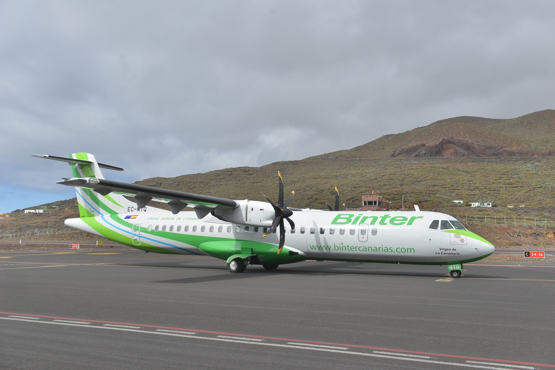 El aeropuerto de El Hierro solo operará 1 vuelo diario a partir de hoy sábado