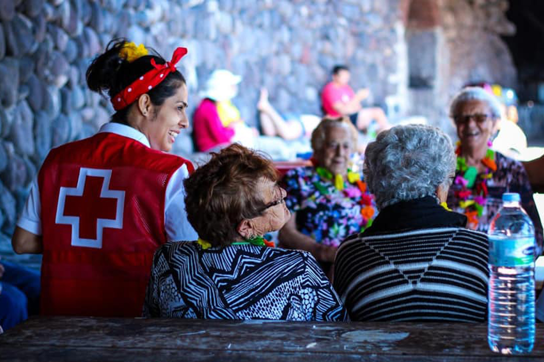 1.276 voluntarios de Cruz Roja atienden a mas de 10.000 personas mayores en 2018-2019 en la provincia de Santa Cruz de Tenerife