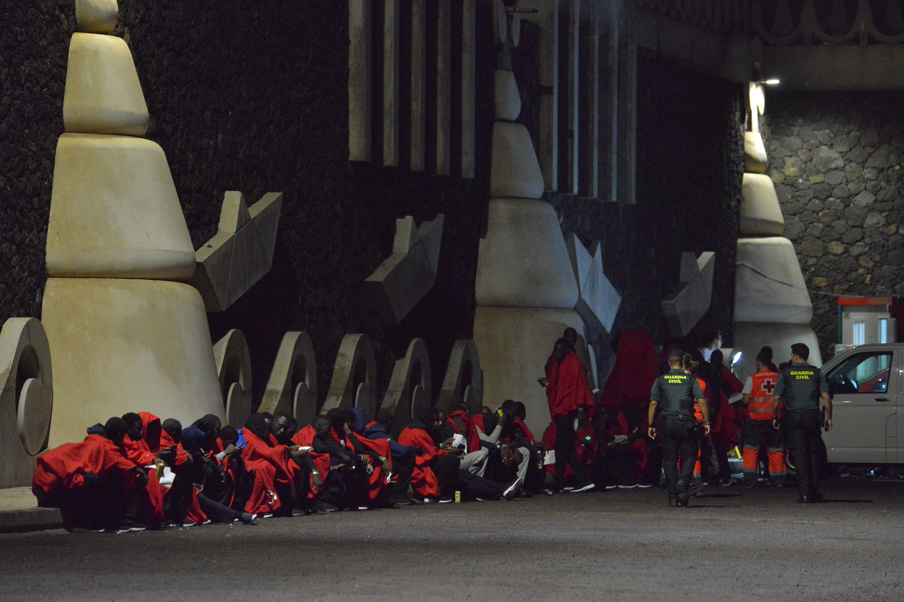 Salvamento Marítimo rescata una embarcación con 59 inmigrantes en aguas cercana a El Hierro en la tarde de hoy
