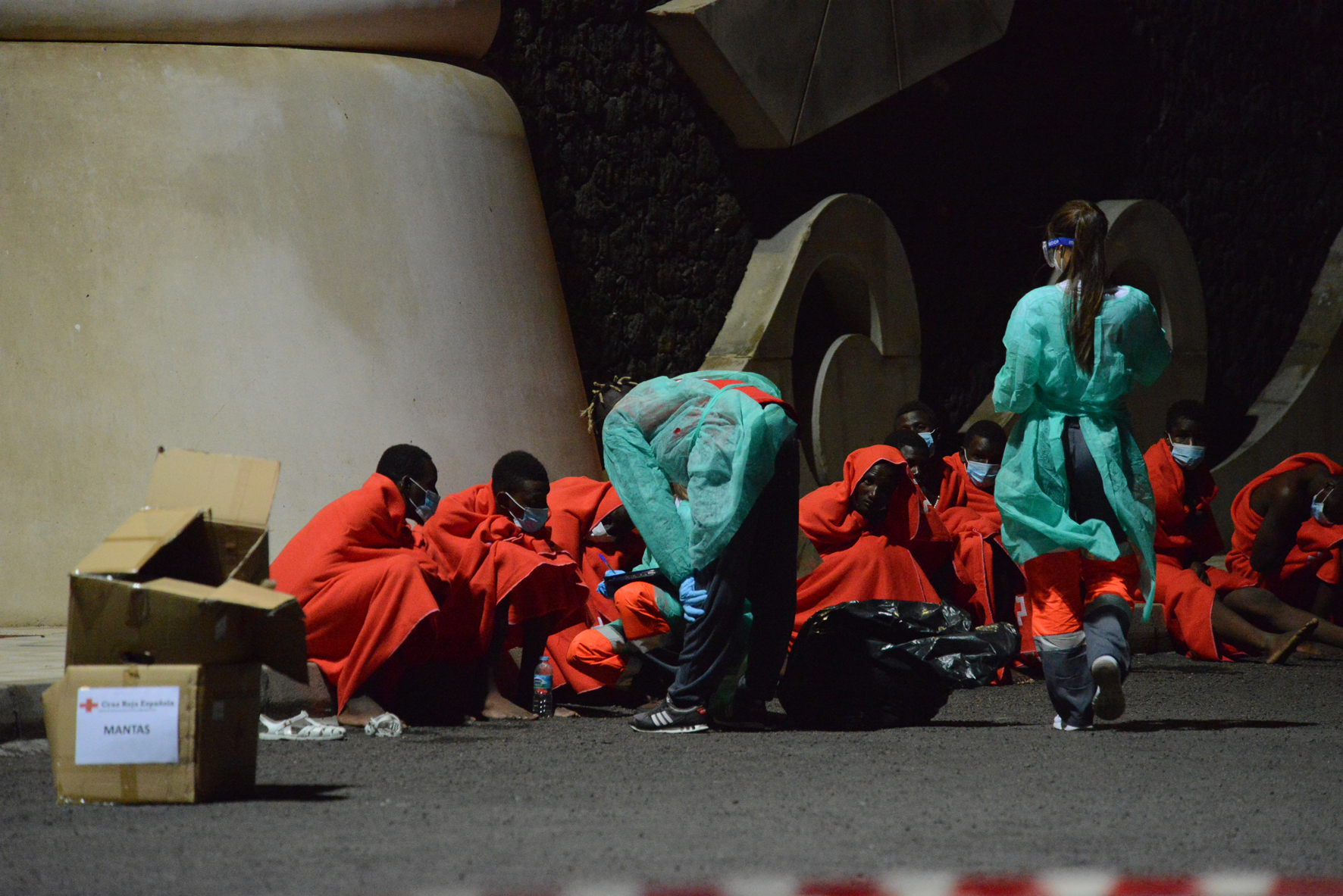 Una nueva embarcación con 123 inmigrantes arriba a El Hierro durante la madrugada de hoy