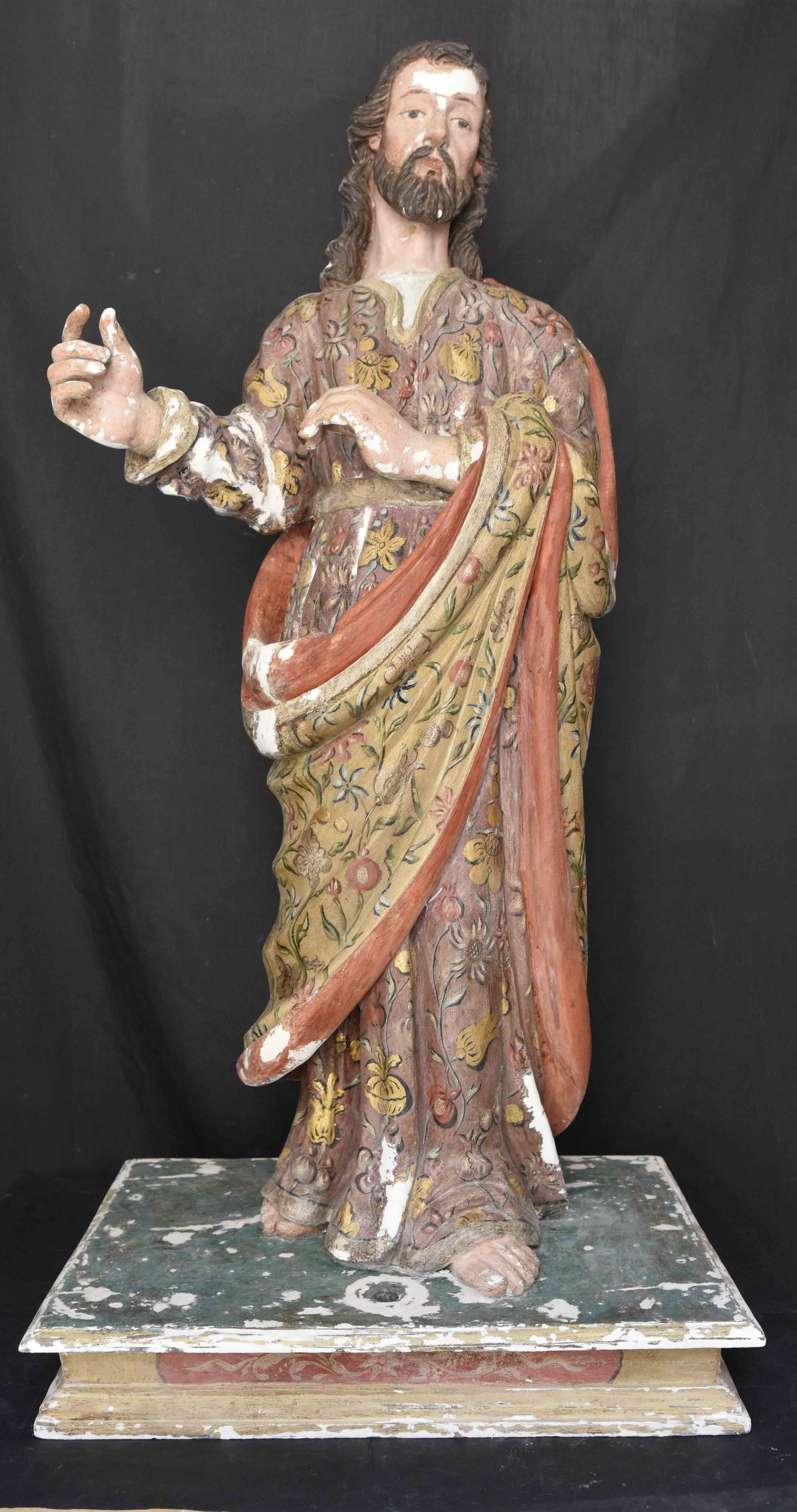Fig. 4 San Bartolomé en proceso de restauración con áreas blancas del estucado Foto Rubén Sánchez