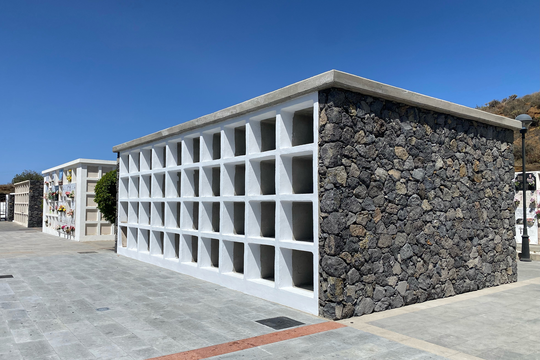 El Ayuntamiento concluye las obras de ampliación del cementerio de El Pinar