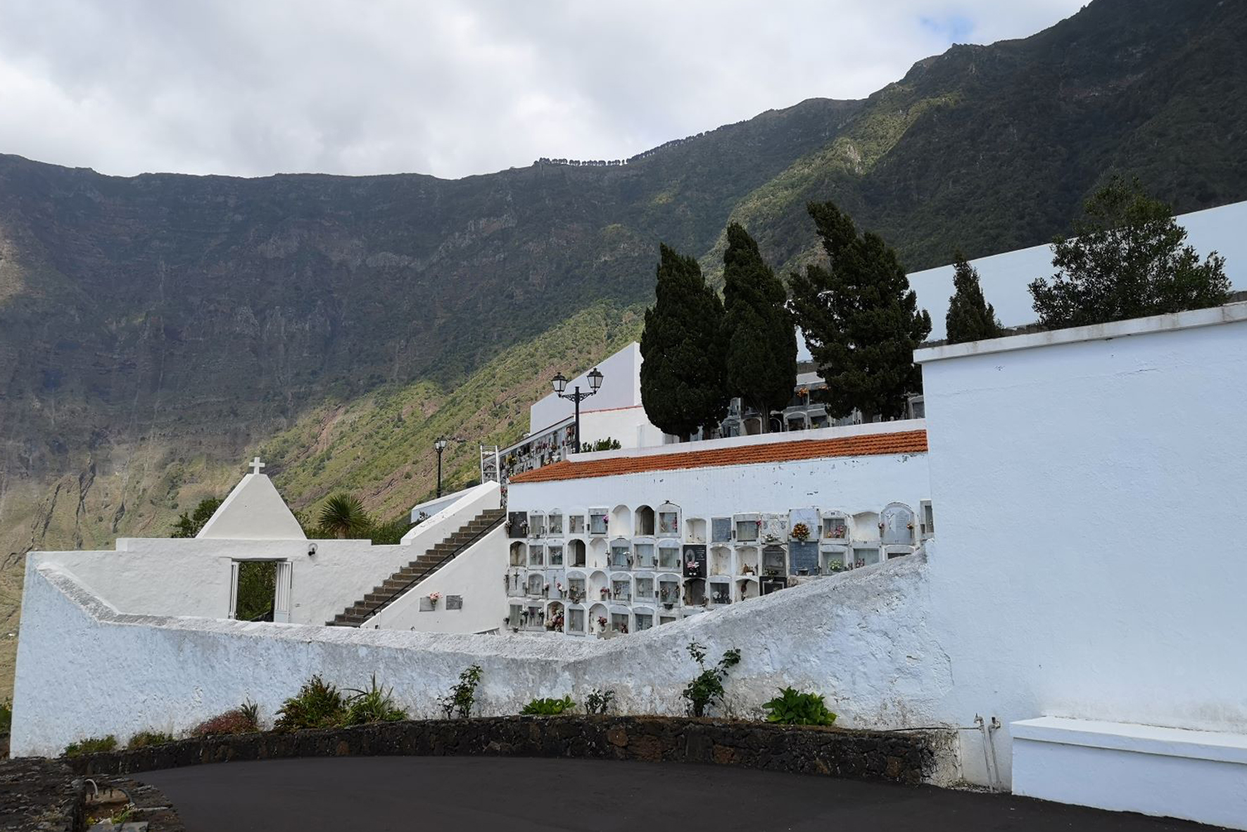 La Frontera aprueba el Reglamento Regulador del Servicio de los cementerios municipales