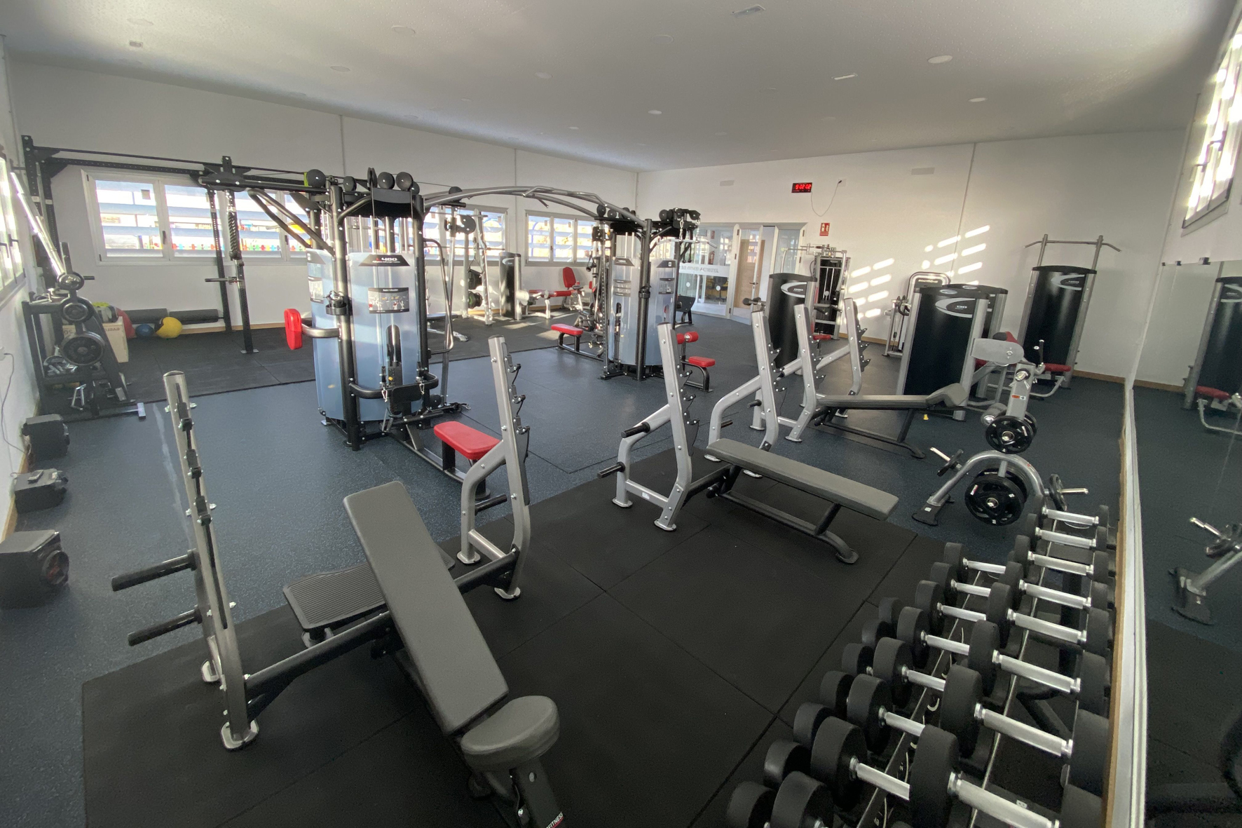 El Pinar abre las puertas del nuevo gimnasio municipal