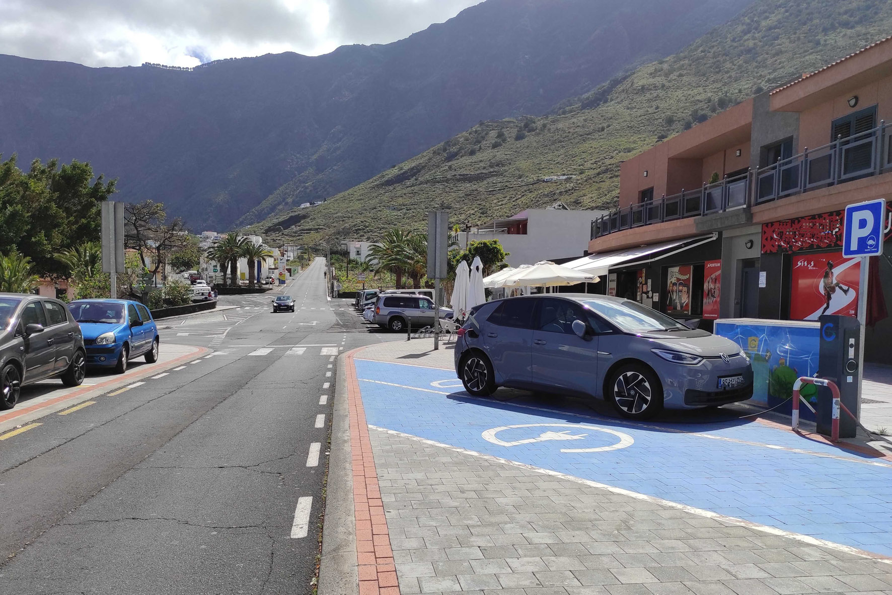 La Frontera dispondrá de dos nuevos puntos de recarga para vehículos  eléctricos