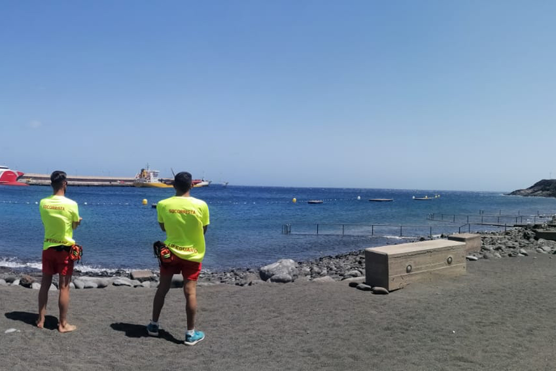 Según la encuesta promovida por AHI el 90% de los usuarios de las playas de Valverde cree que el Ayuntamiento incumple las medidas del COVID-19