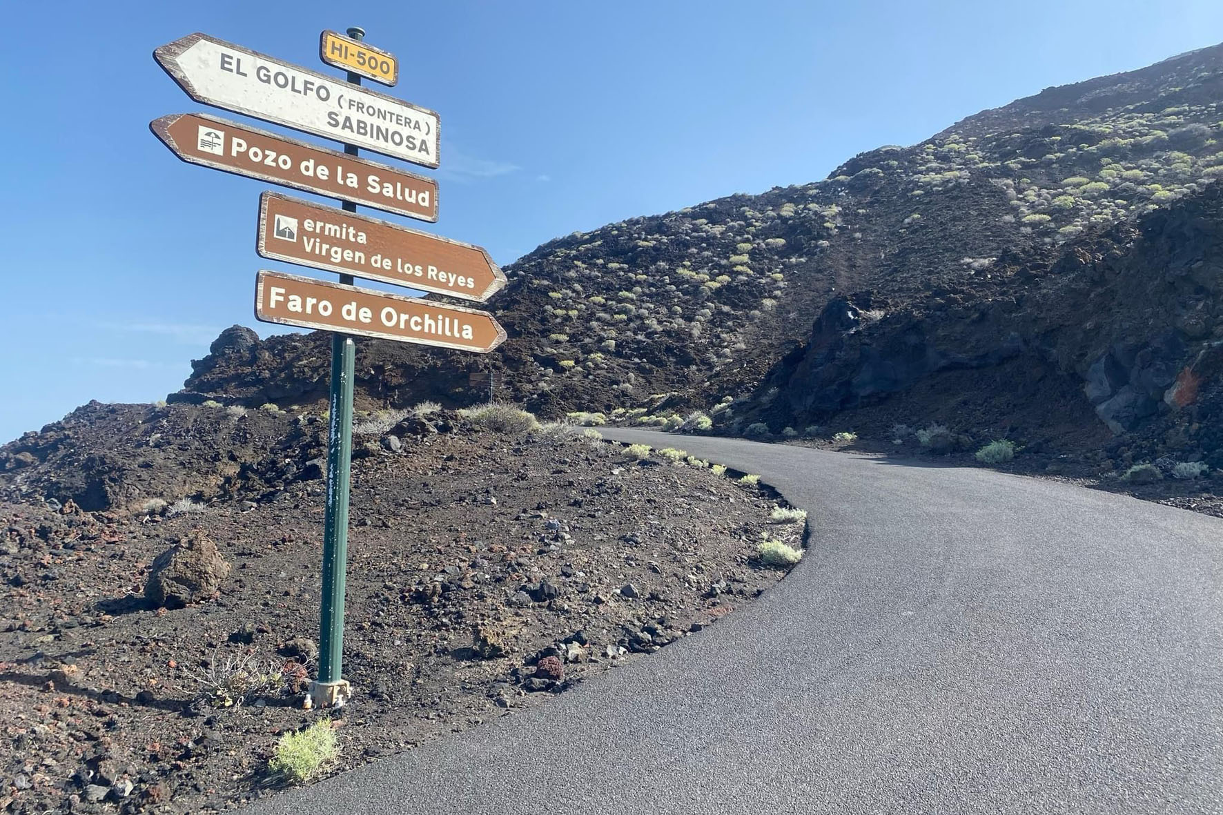 El Cabildo realizará trabajos de asfaltado y mejoras de la seguridad en la carretera de Lomo Negro
