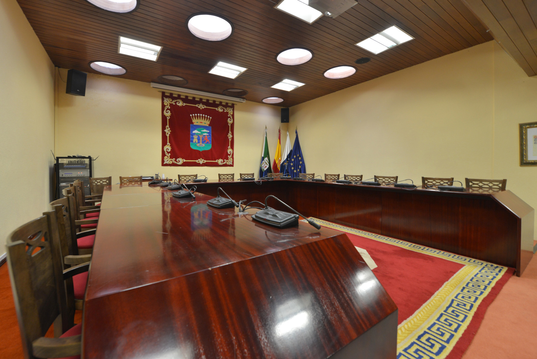 La moción de censura planea sobre el Cabildo de El Hierro