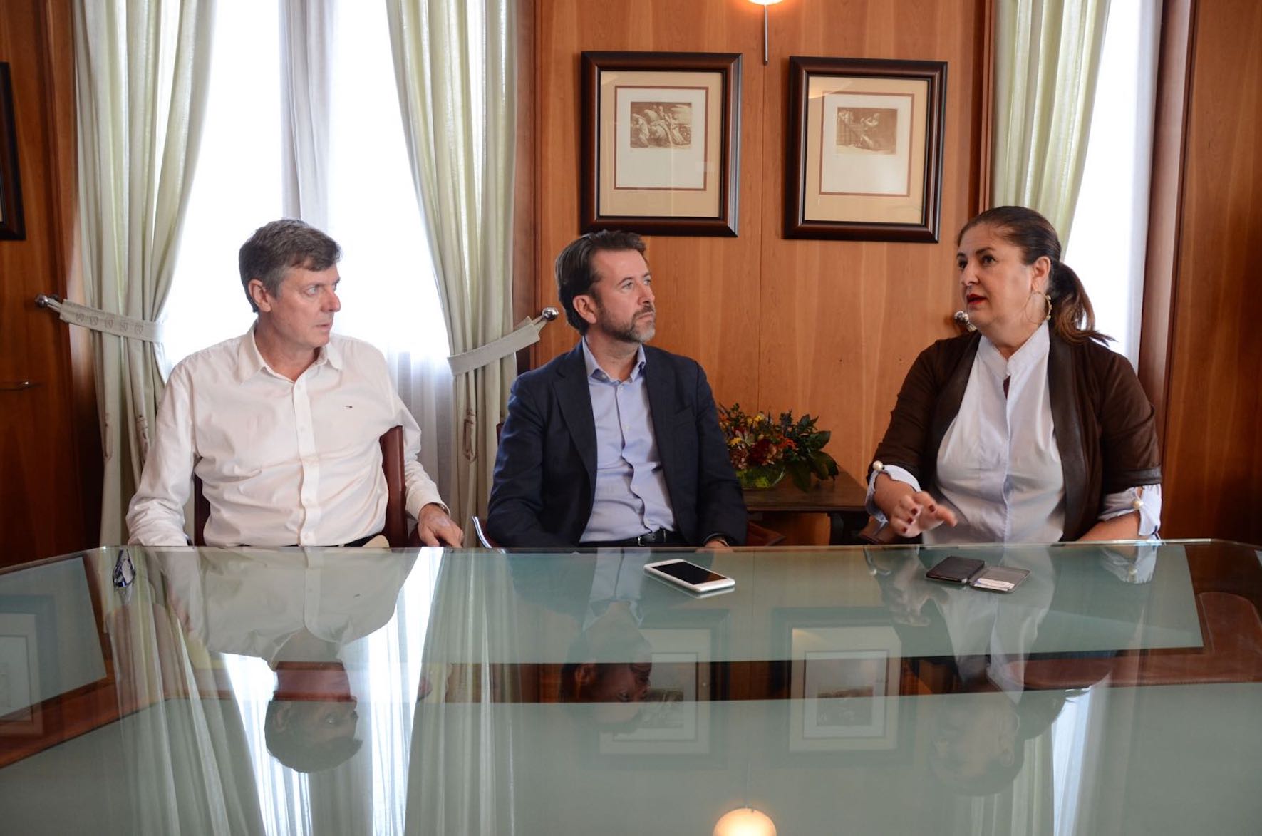 Los estudiantes herreños en Tenerife podrán acogerse a los descuentos en el transporte público