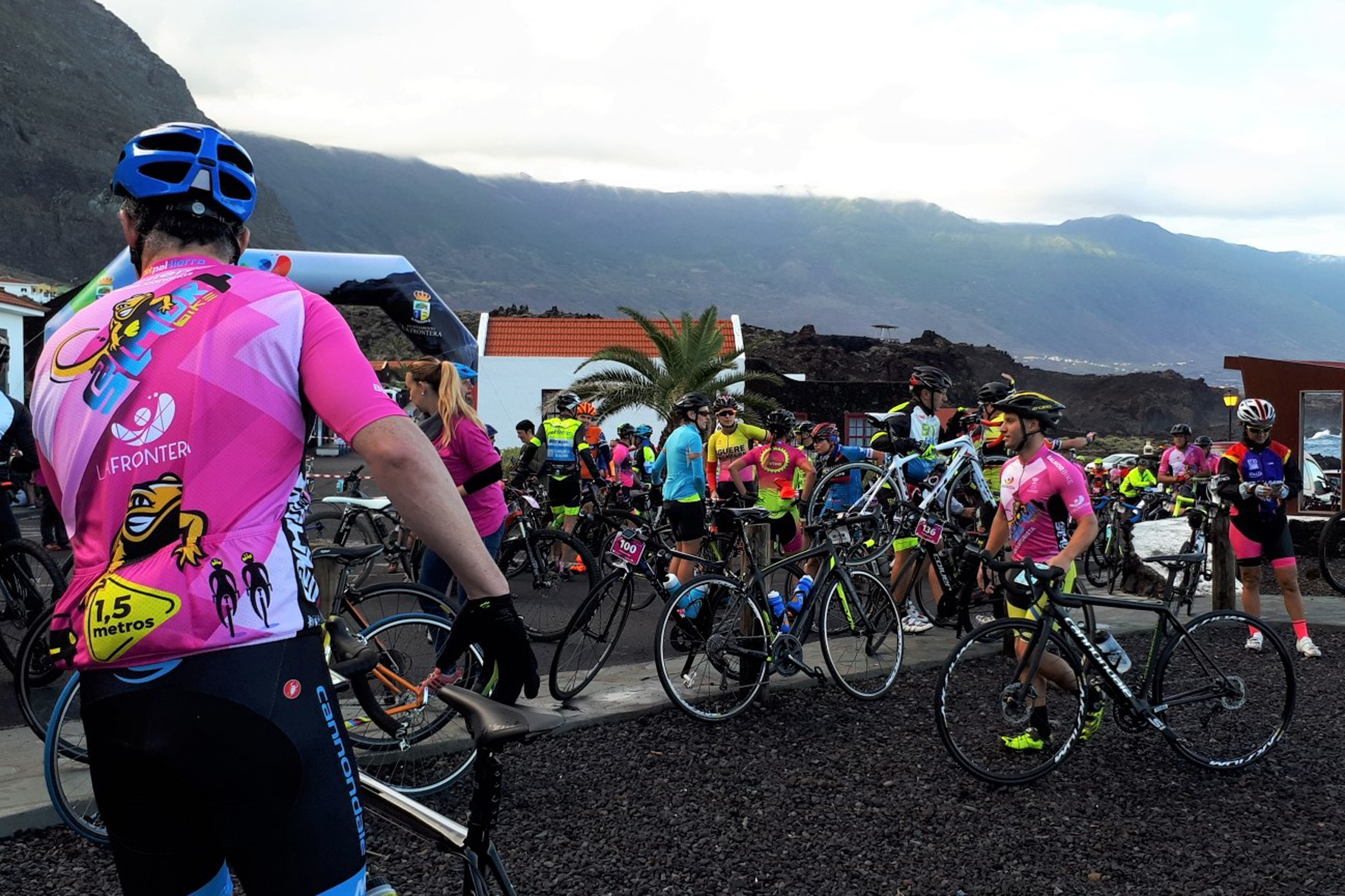 La Frontera celebra la II Cicloturista Salmor Bike