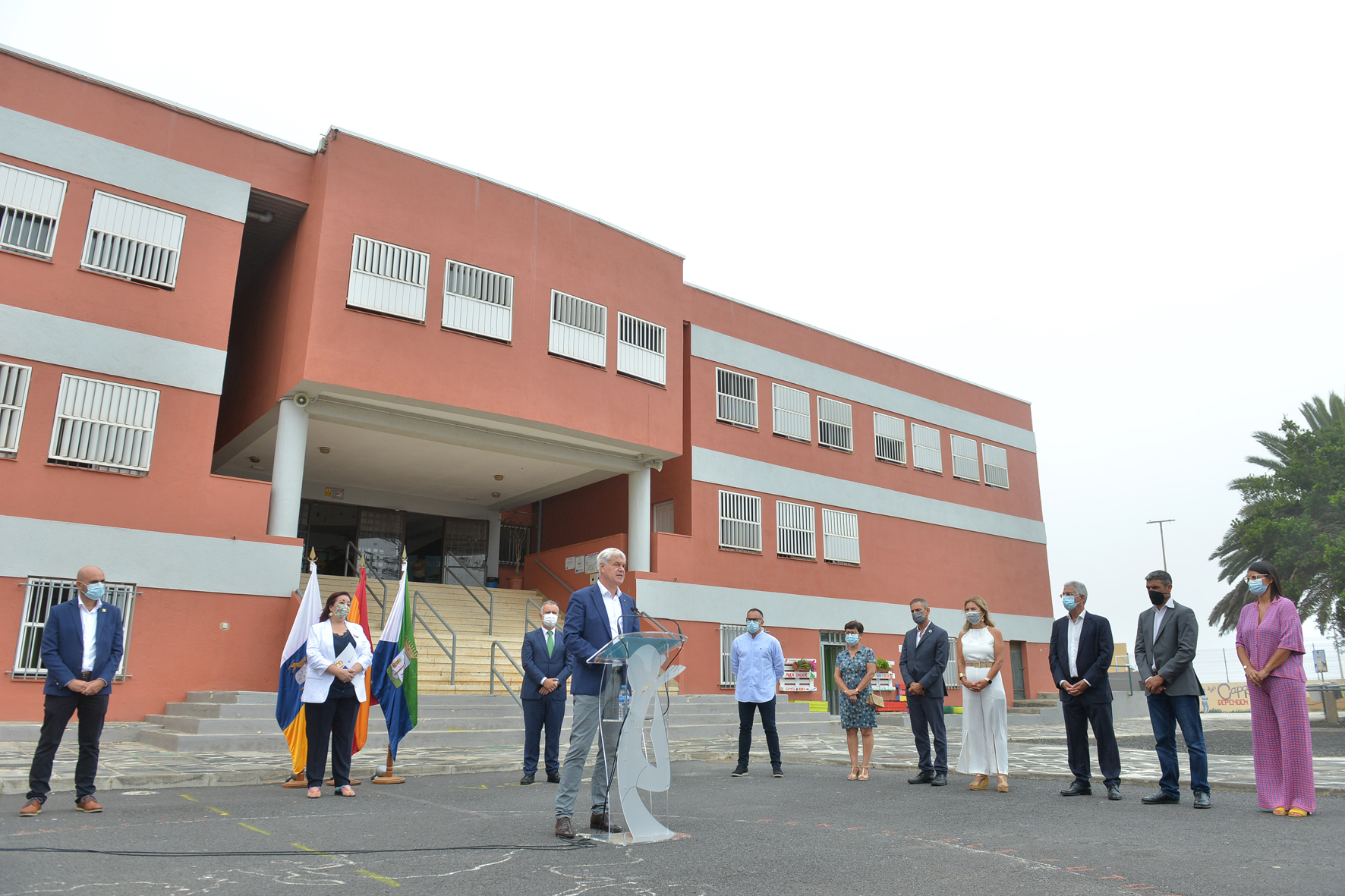 Armas pone en valor el esfuerzo de la comunidad educativa de El Hierro durante la pandemia en el acto inaugural del curso académico 2021/2022