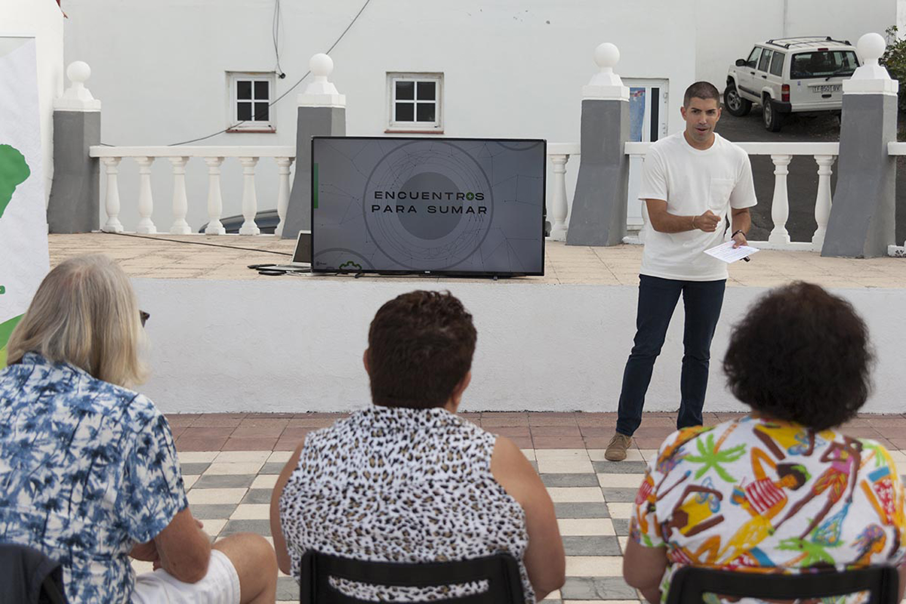 Pablo Rodríguez lleva su iniciativa “Encuentros para sumar” a la comunidad herreña de Las Palmas