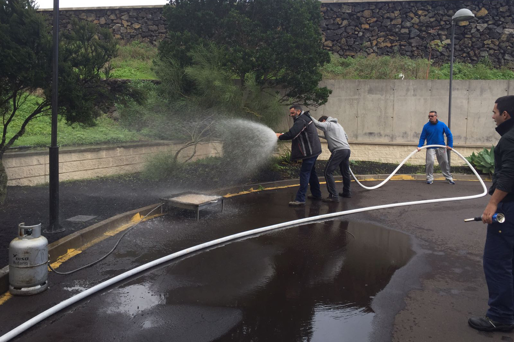 Sanidad imparte en El Hierro formación sobre emergencia y extinción de incendios