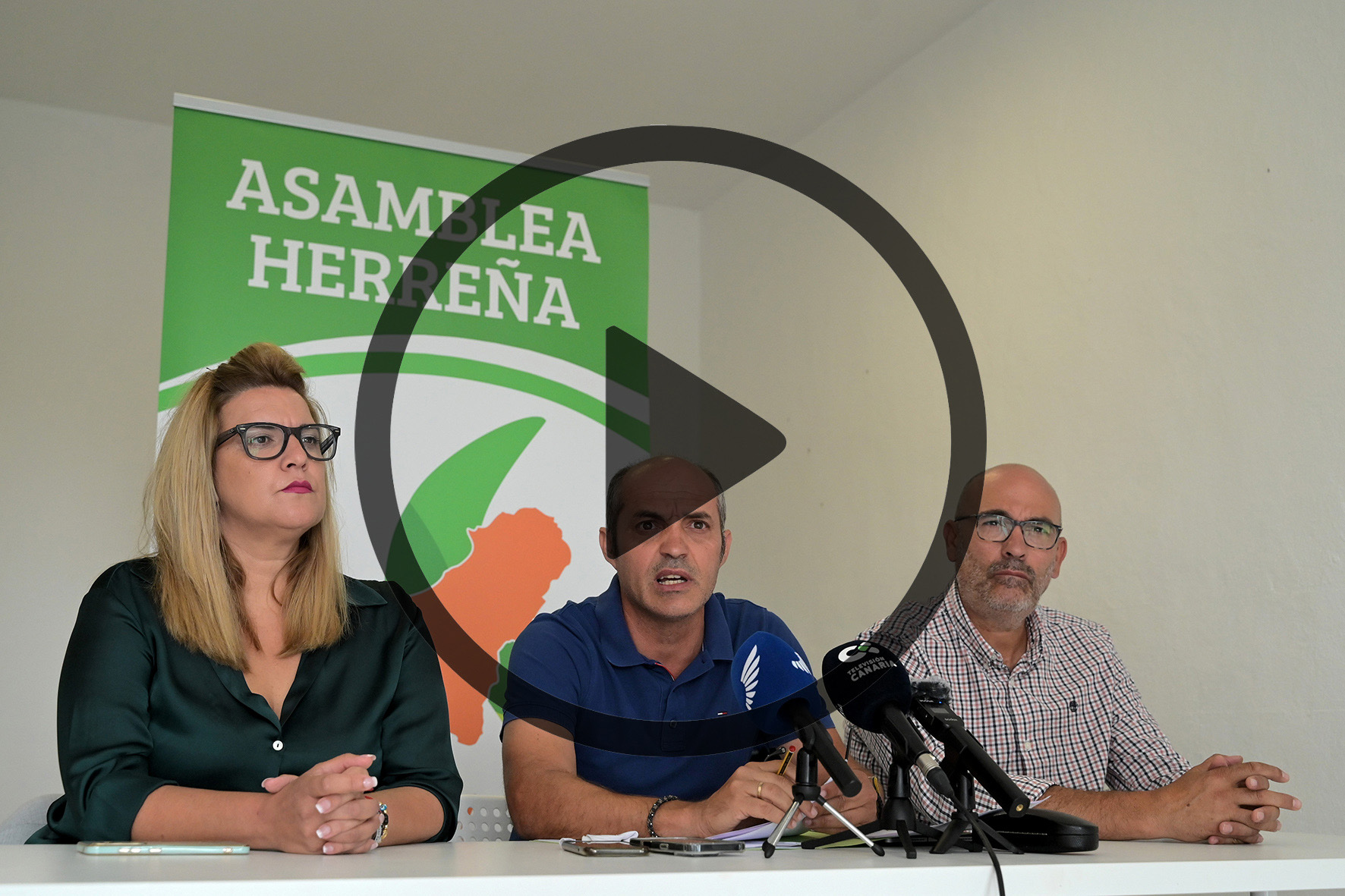 Cabrera hace un llamamiento, tras su destitución, a un pacto político por el futuro de El Hierro