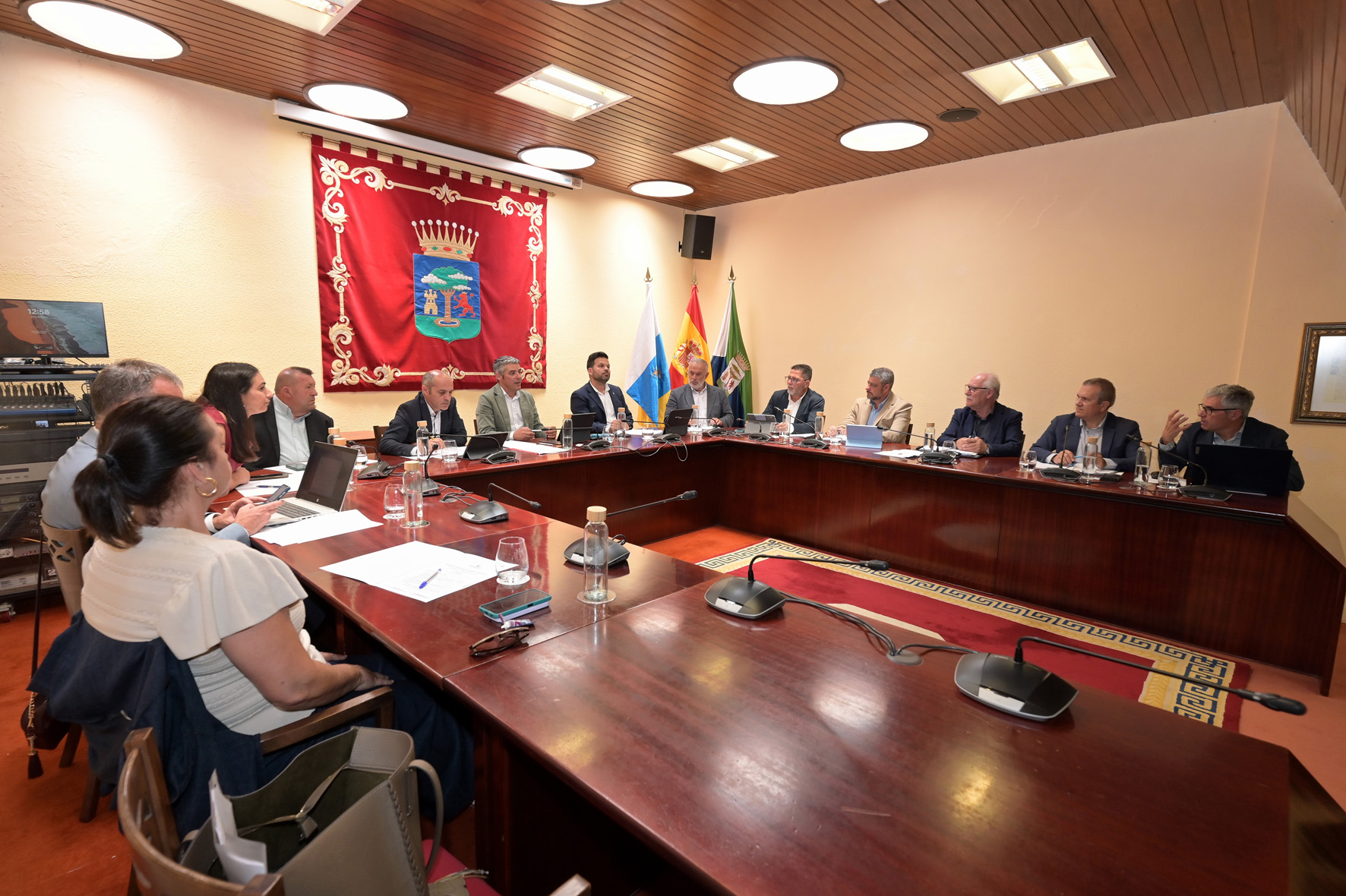 Gobierno canario y Cabildos reclaman al Estado el POSEI adicional y a la UE el incremento de la ficha comunitaria