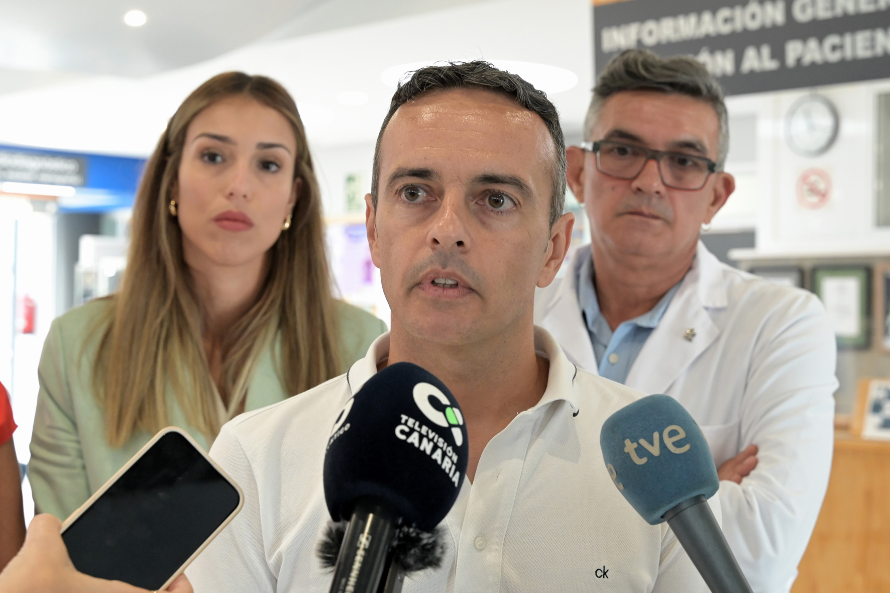 El SCS cuenta con profesionales sanitarios en Canarias, que se desplazarían a El Hierro “si fuese necesario” para reforzar la atención por la crisis migratoria