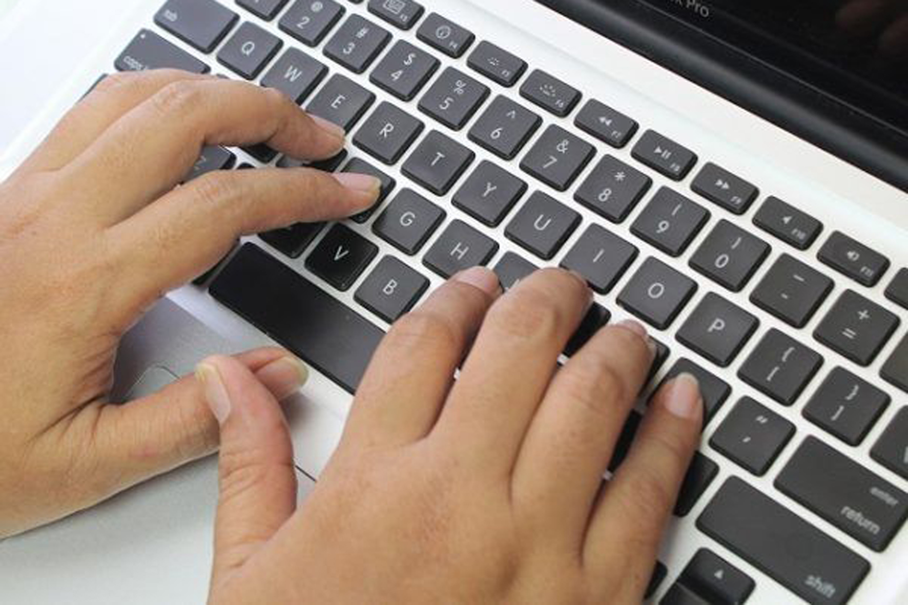 Más de cien hogares y comercios de Valverde ya disponen de fibra óptica