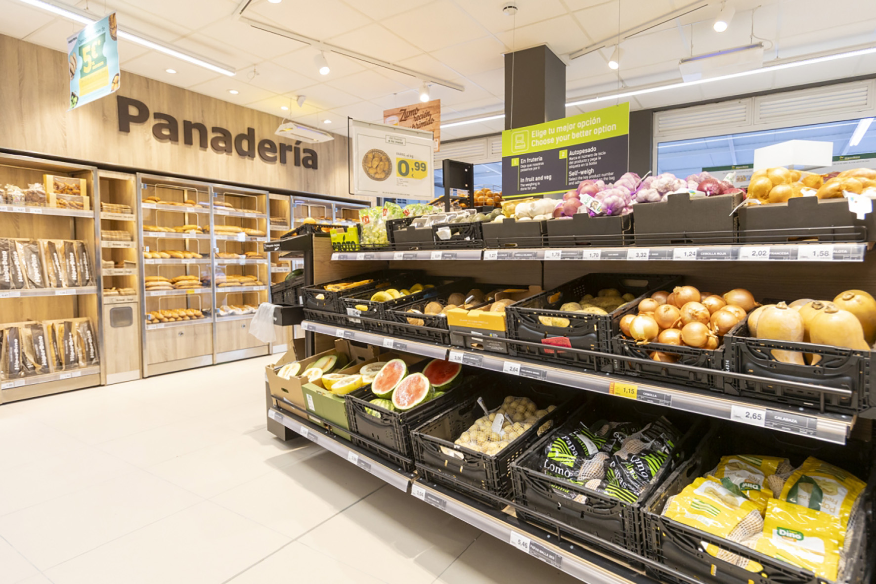 HiperDino apertura una nueva tienda en Adeje