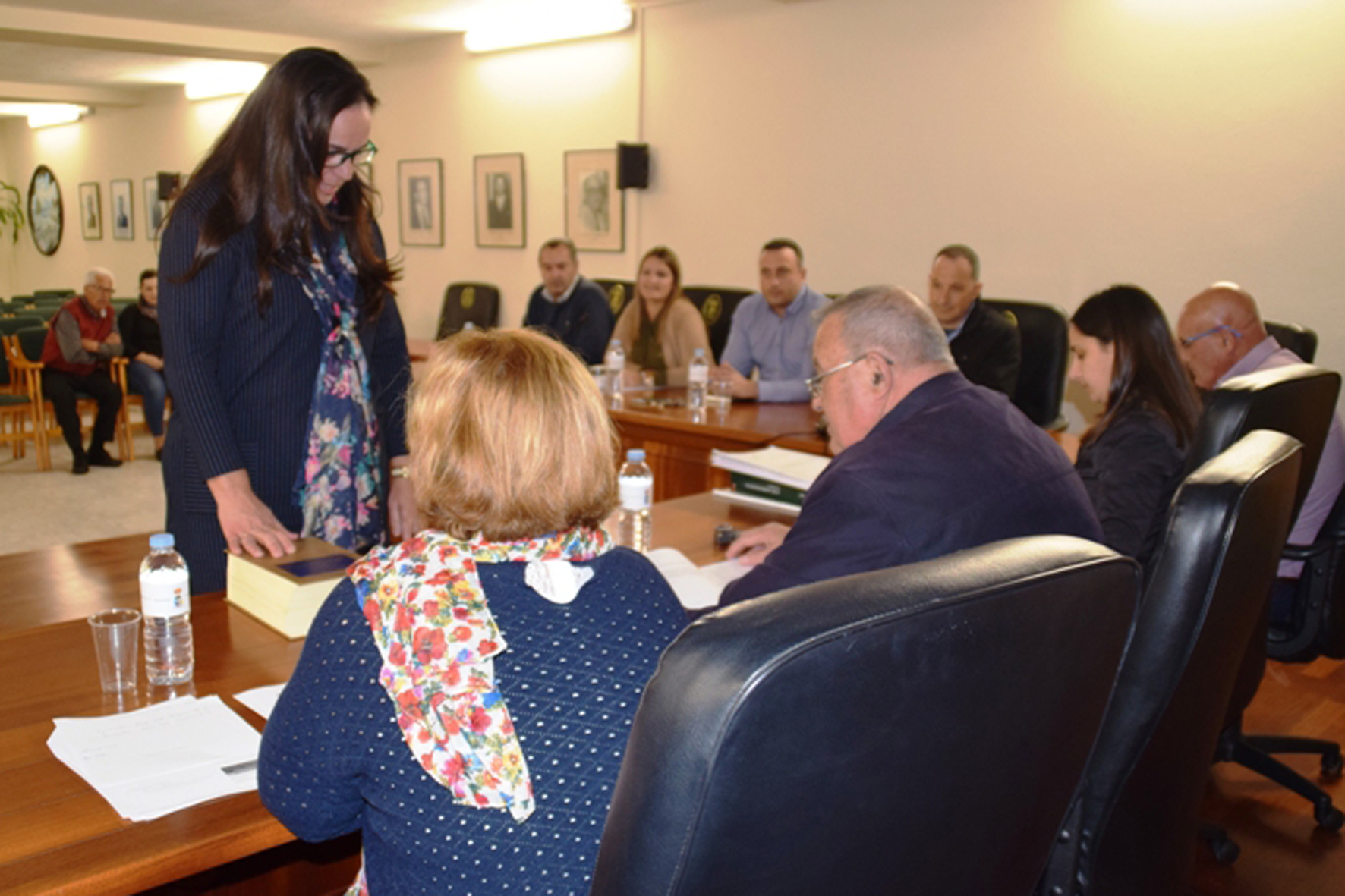 Mercedes Álvarez toma posesión como concejala del Ayuntamiento de La Frontera