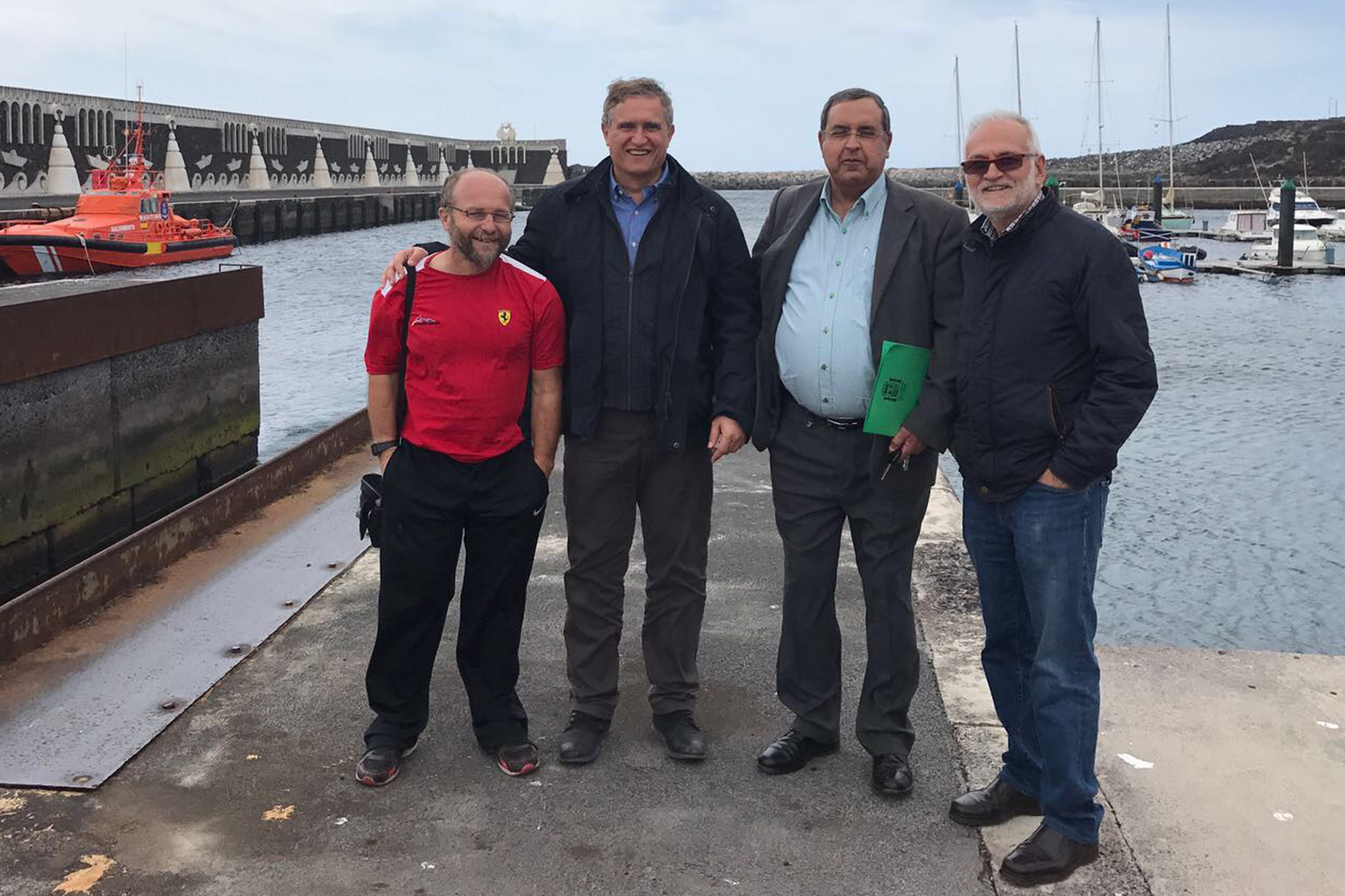 El puerto de La Restinga de una nueva línea de atraque el próximo año