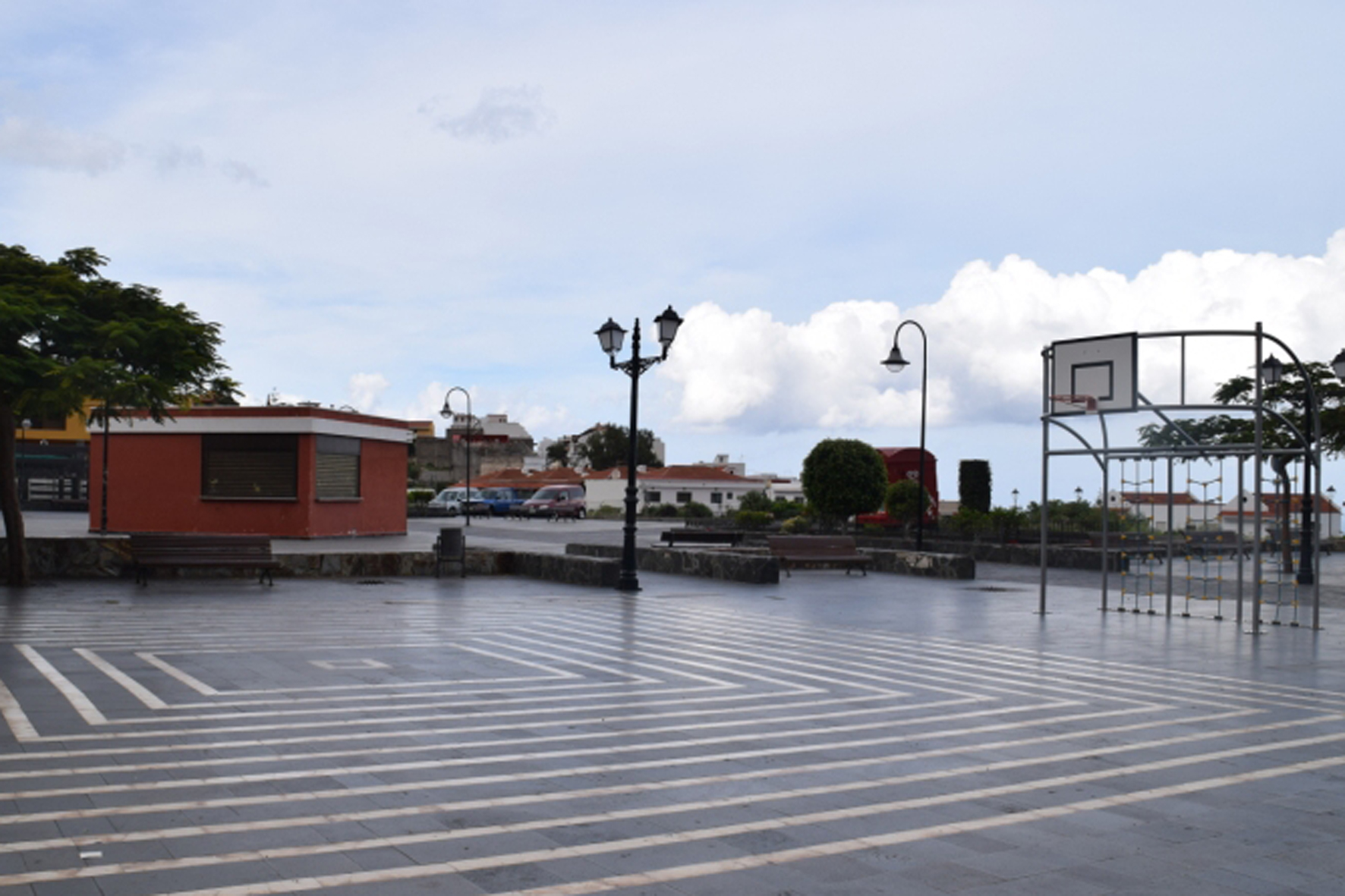 La Frontera proyecta la regularización del quiosco de la Plaza Benito Padrón