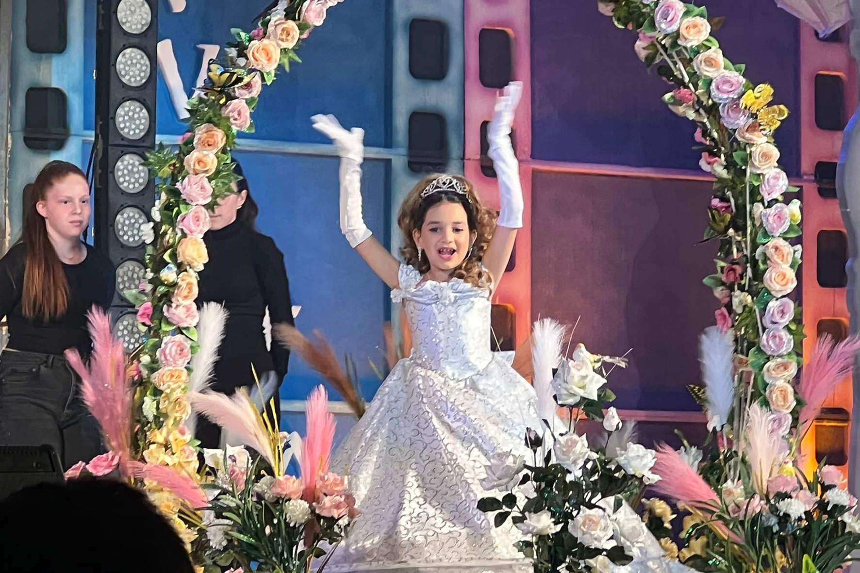 Elina Páramo reina infantil del Carnaval de Valverde