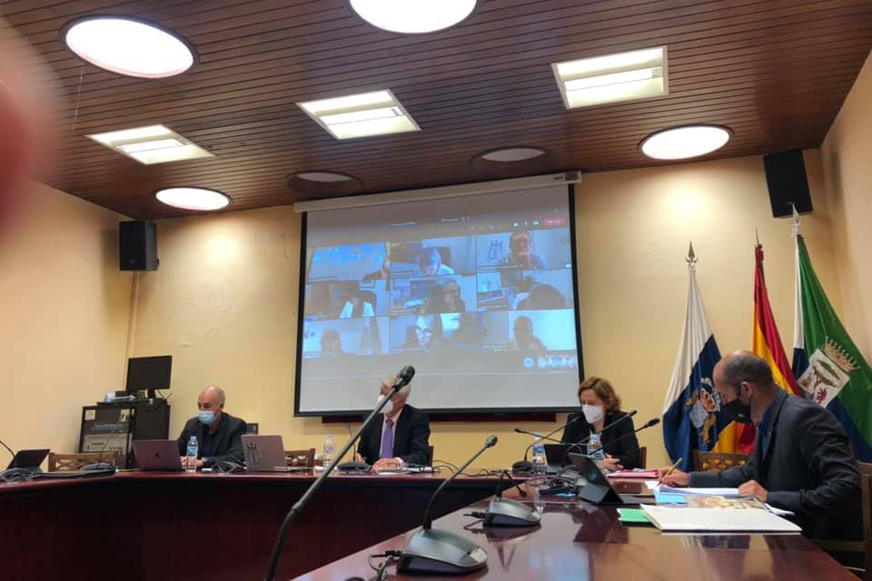 La gestión de la COVID-19 y Migración centran el debate en la Sesión Anual de Política Insular del Cabildo de El Hierro