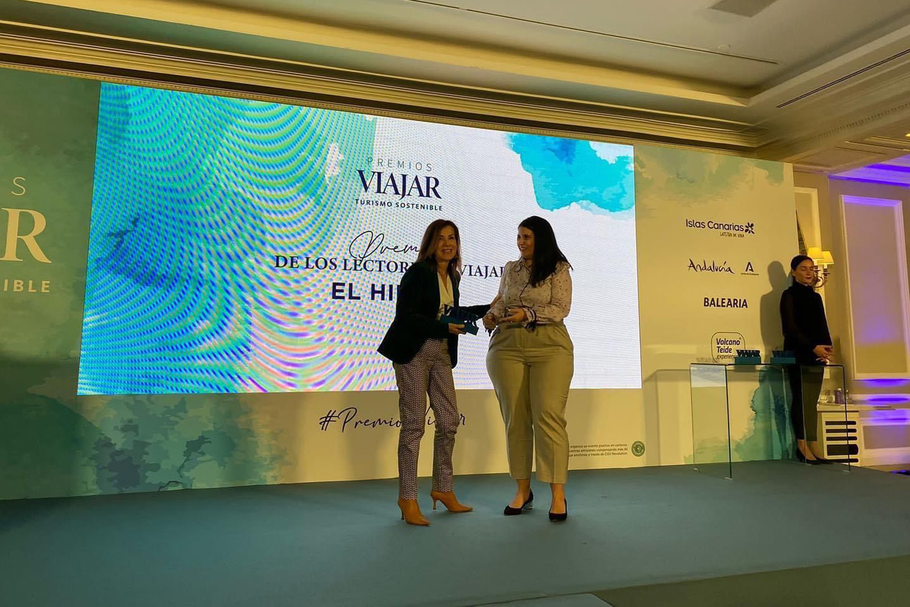 El Hierro recibe el Premio Especial de los Lectores de la revista Revista Viajar Turismo Sostenible