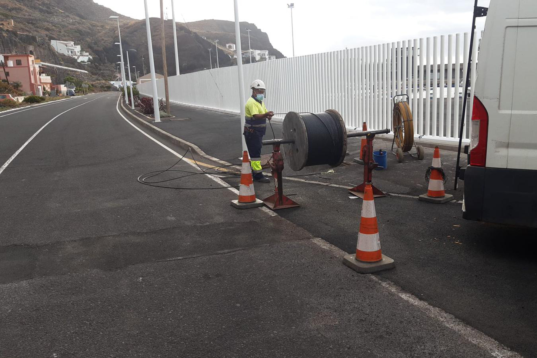 Se inicia la extensión de fibra óptica al Puerto Estaca y Timijiraque