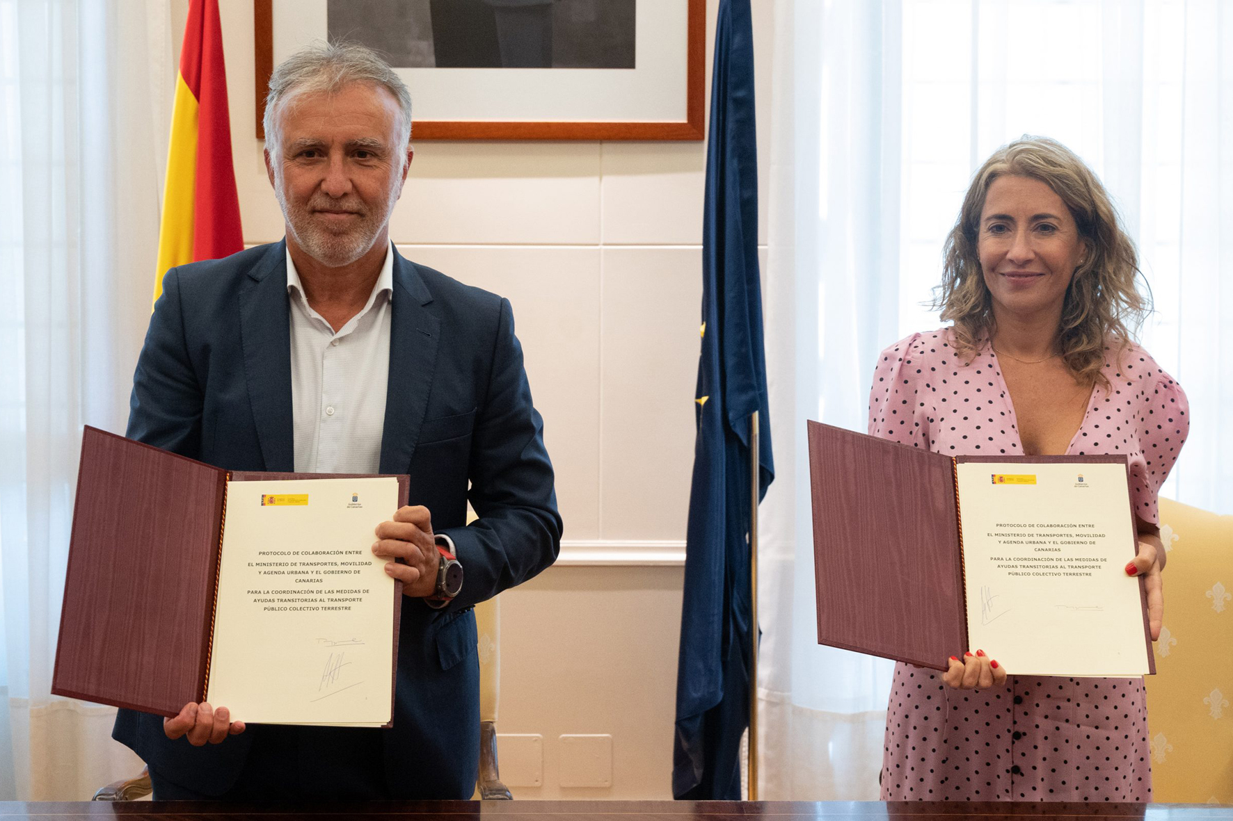 El Gobierno ampliará hasta el 50% la bonificación de los transportes públicos en Canarias