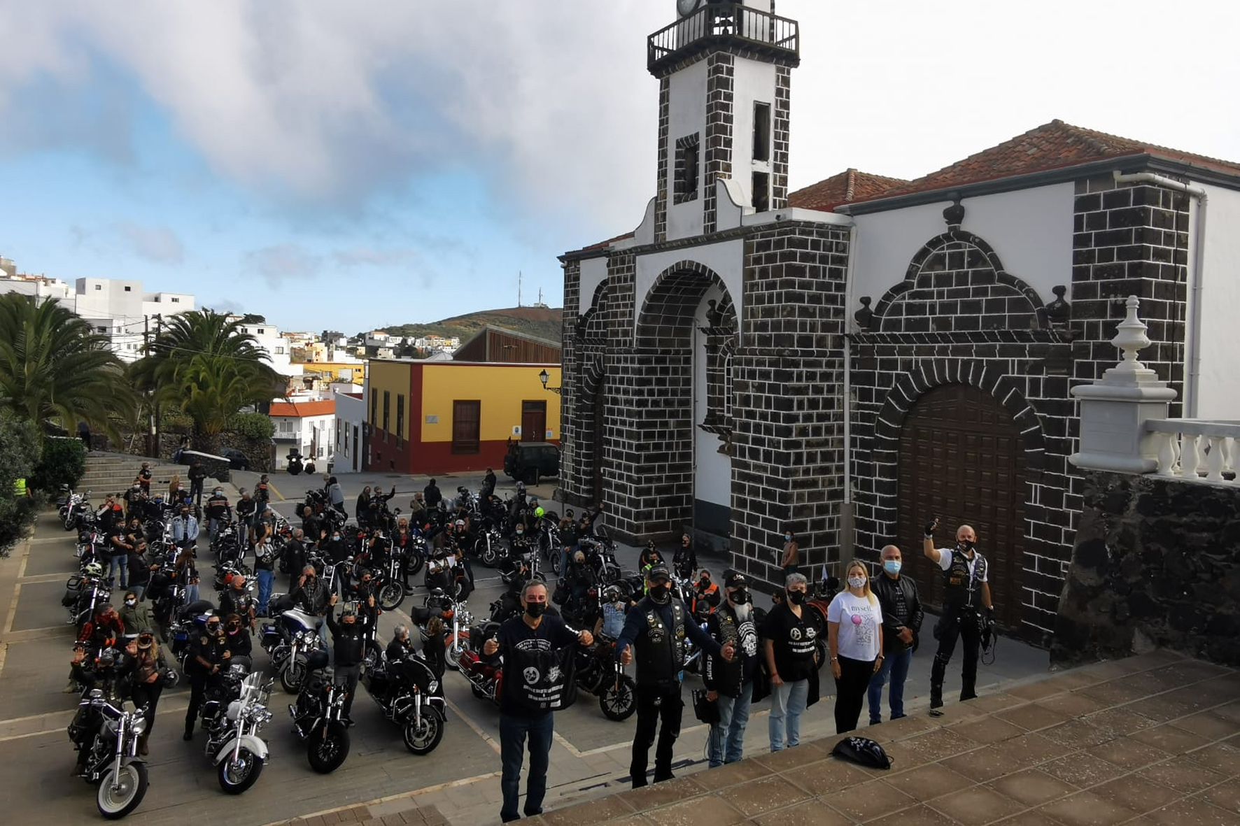 El Hierro acoge la XVII edición del H.O.G Rally de Los Volcanes & The End Route El Hierro Biker Fest